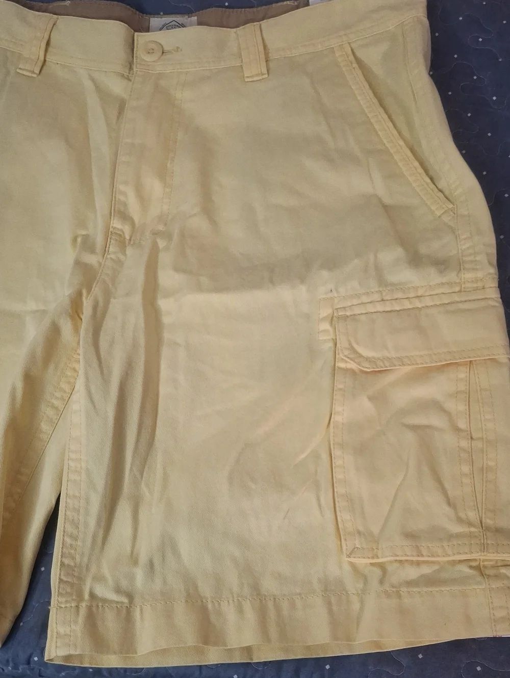 St John's Bay Yellow Cargo Shorts size 38 NWT